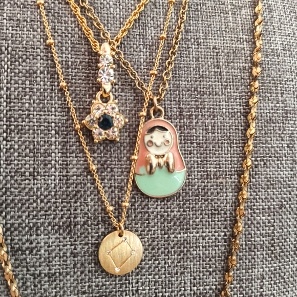 4 chain dainty necklace lot babushka, gold tones - Picture 1 of 6
